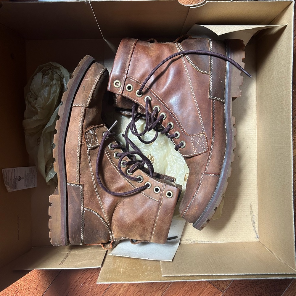 Timberland® Earthkeepers Original 6-Inch Boot. Men’s 8. Brown